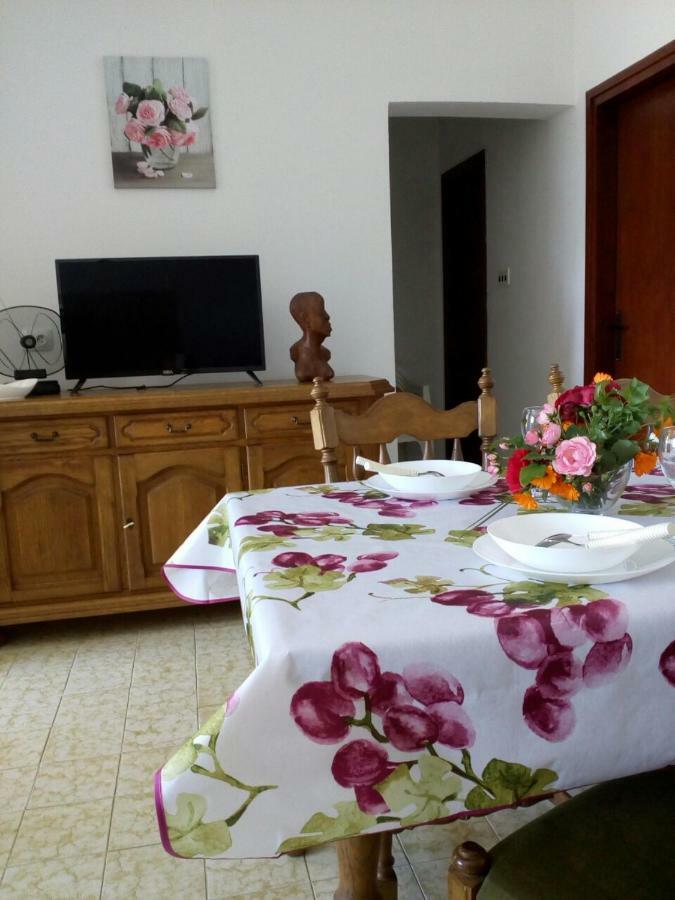 Apartman Knapic Koromačno エクステリア 写真