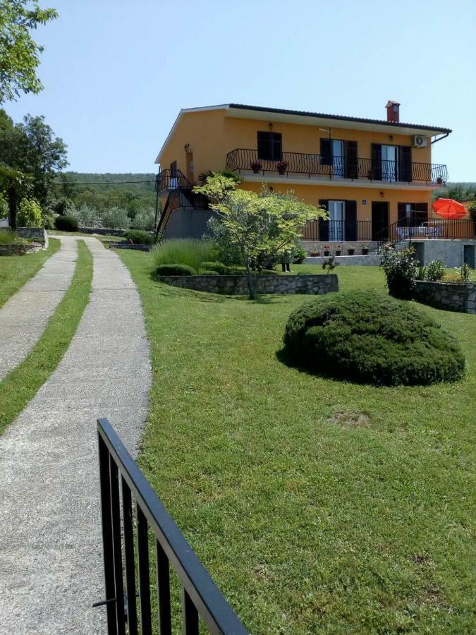 Apartman Knapic Koromačno エクステリア 写真